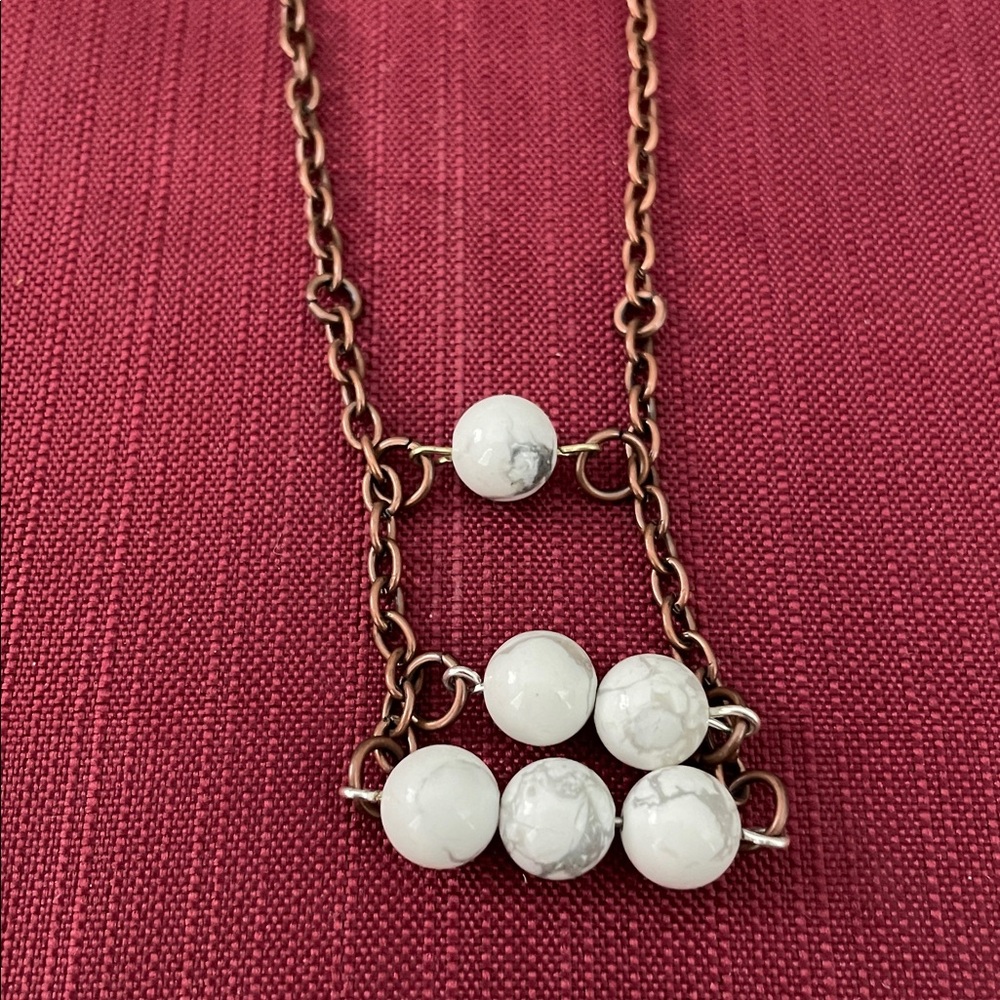 White howlite gemstone statement necklace